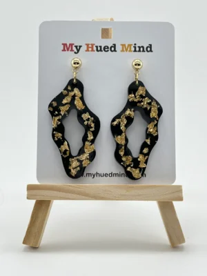 Wave Form dongle Resin Earrings (Black-Gold)